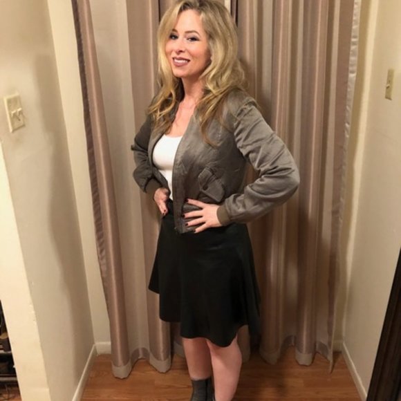 Meet your Posher, P - Picture 1 of 1